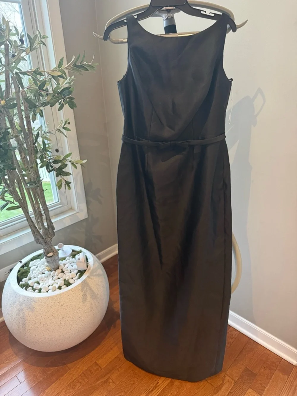 Alfred Sung Sleeveless Satin Twill Column Gown - Picture 2 of 10